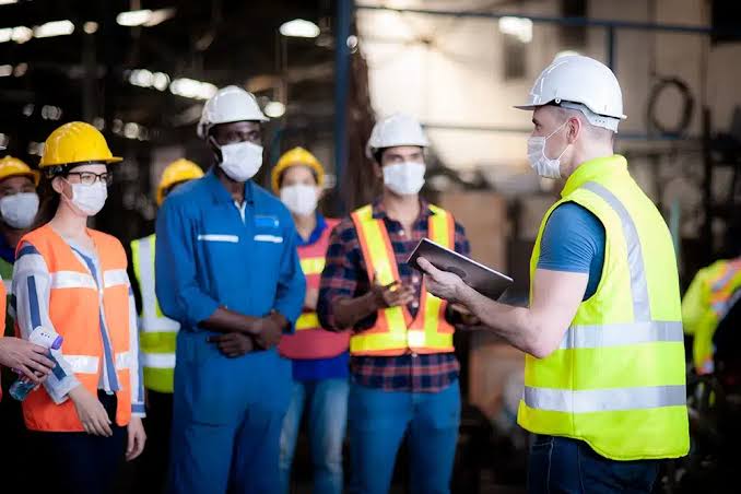 Di&aacute;logo Di&aacute;rio de Seguran&ccedil;a (DDS) na Seguran&ccedil;a do Trabalho: Import&acirc;ncia e Implementa&ccedil;&atilde;o
